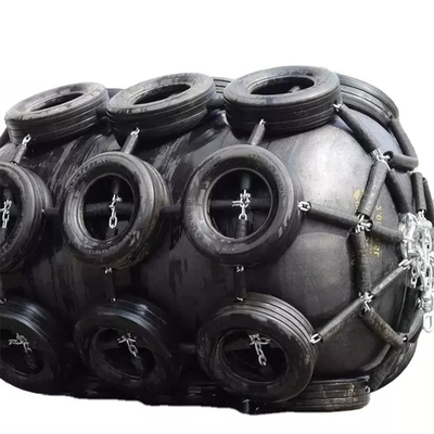 ISO17357 Yokohama Marine Fenders With Aircraft Tires pour des opérations de STS