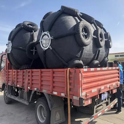 soupape de sûreté certifiée par 17357-1:2014 d'OIN de 3.3*6.5M Pneumatic Rubber Fender pour le STS