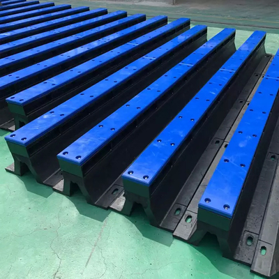 Longueur 1000-3500mm de Marine Rubber Fenders Height 200-1000mm de voûte