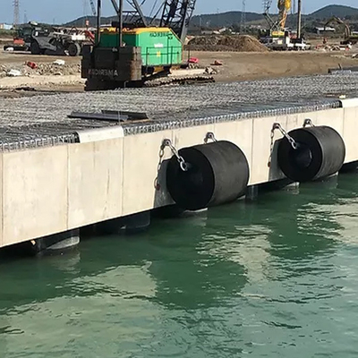 Pare-chocs cylindrique de jetée de bateau d'amortisseurs du caoutchouc naturel pour des navires