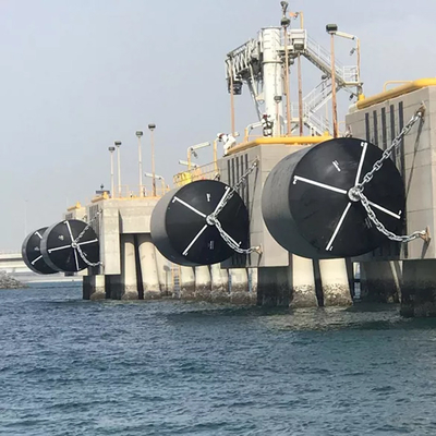 élasticité de 2.5*4.0M Foam Filled Marine Fenders Polyurethane Skin Safety