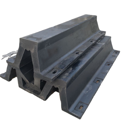 Type amortisseur en caoutchouc Marine Dock Protection Fixed de V de voûte superbe d'OEM