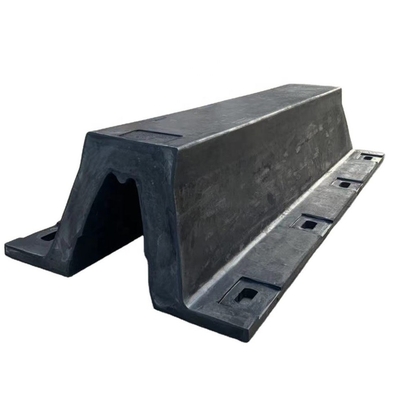Type en caoutchouc AIPCN 2002 de l'amortisseur V de dock d'OEM de Marine Protection de voûte