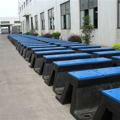 Type Marine Arch Rubber Fender Natural 500h en caoutchouc de V pour l'amarrage à quai