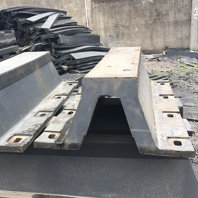Marine Curved Bridge Fender Arch pour la compression et la longévité élevées