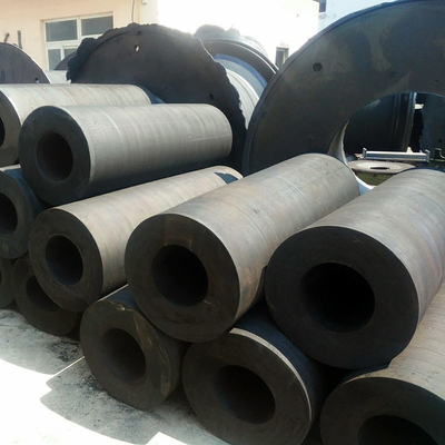 600 mm Résistance aux chocs Fenders marins cylindriques Dock solide pour les opérations d'amarrage