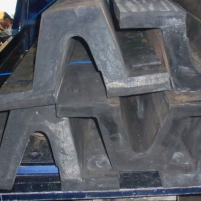 1000 mm de longueur Fender de type V Protection supérieure de l'amarrage et stabilité du navire