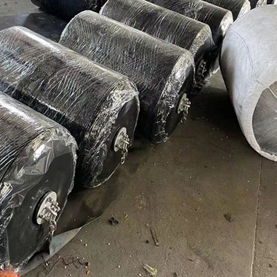 2x4m Fender flottant en mousse avec filet en chaîne 70 kg/m3 Densité 19 mm épaisseur de polyuréate