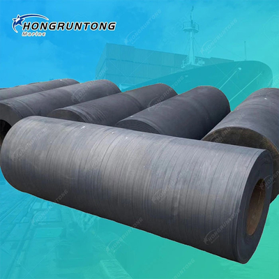 Des pare-brise de marine cylindriques noirs des pare-brise durables pour un impact élevé et une maintenance réduite