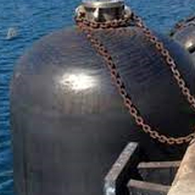 Des pare-chocs efficaces pour protéger les sous-marins à une pression de 50 Kpa