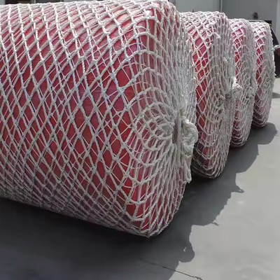 Fender flottant à mousse à haute résistance chimique pour les projets d'expansion portuaire