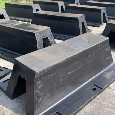 Super arch marine en caoutchouc de type V et pare-chocs de quai pour les chantiers navals