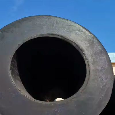 Fendeur en caoutchouc cylindrique creux à l'avant de la proue pour bateaux et ports