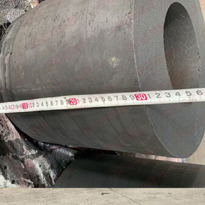Fender en caoutchouc de type cylindrique pour navire et quai