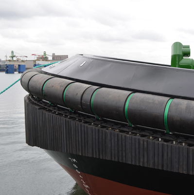Absorption des chocs des navires remorqueurs des navires pare-chocs des défenses pour divers environnements marins