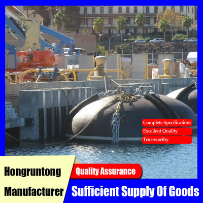 Les pare-chocs des sous-marins sont moins usés et conformes aux normes maritimes internationales