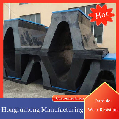 Défense en caoutchouc pour quai Matériau durable Résistant aux intempéries Installation facile Haute absorption d'énergie