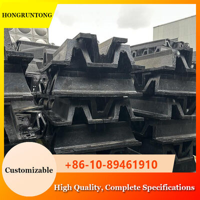 Résistance à l'usure élevée, absorption d'impact supérieure, caoutchouc de qualité marine durable