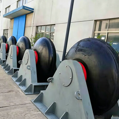Défenses à rouleaux marines avec une excellente absorption des chocs, longue durée de vie et haute stabilité pour les terminaux portuaires