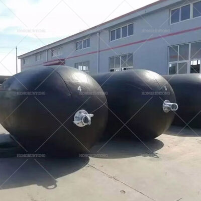 Fenders hydropneumatiques sous-marins à haute absorption d'énergie, flottants verticaux stables et résistants à la corrosion pour l'amarrage maritime