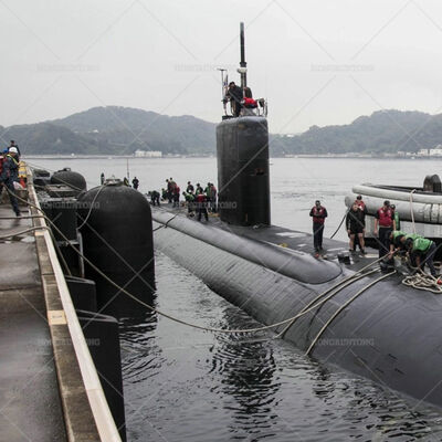 Défenses sous-marines robustes résistantes aux intempéries avec un excellent effet d'amortissement pour l'amarrage marin