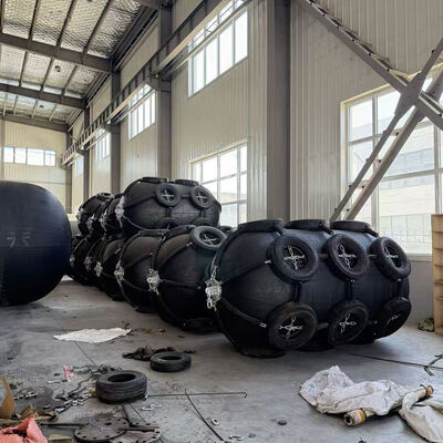 Aile pneumatique Yokohama à faible force de réaction, résistante aux intempéries et à la corrosion pour les applications marines