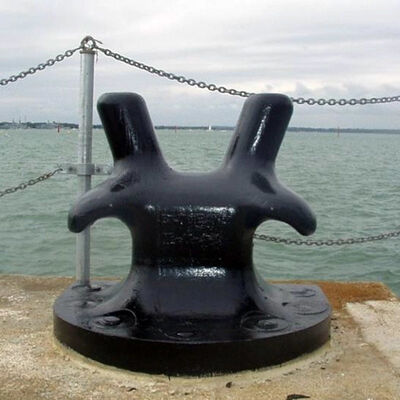 Bollards d'amarrage avec une forte capacité de charge résistant aux intempéries et facile à installer pour les applications maritimes